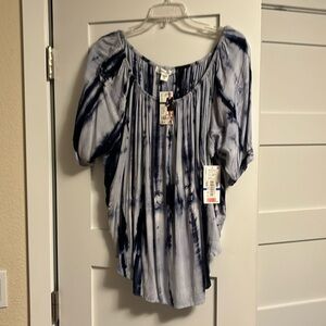 NWT Karen Kane blouse